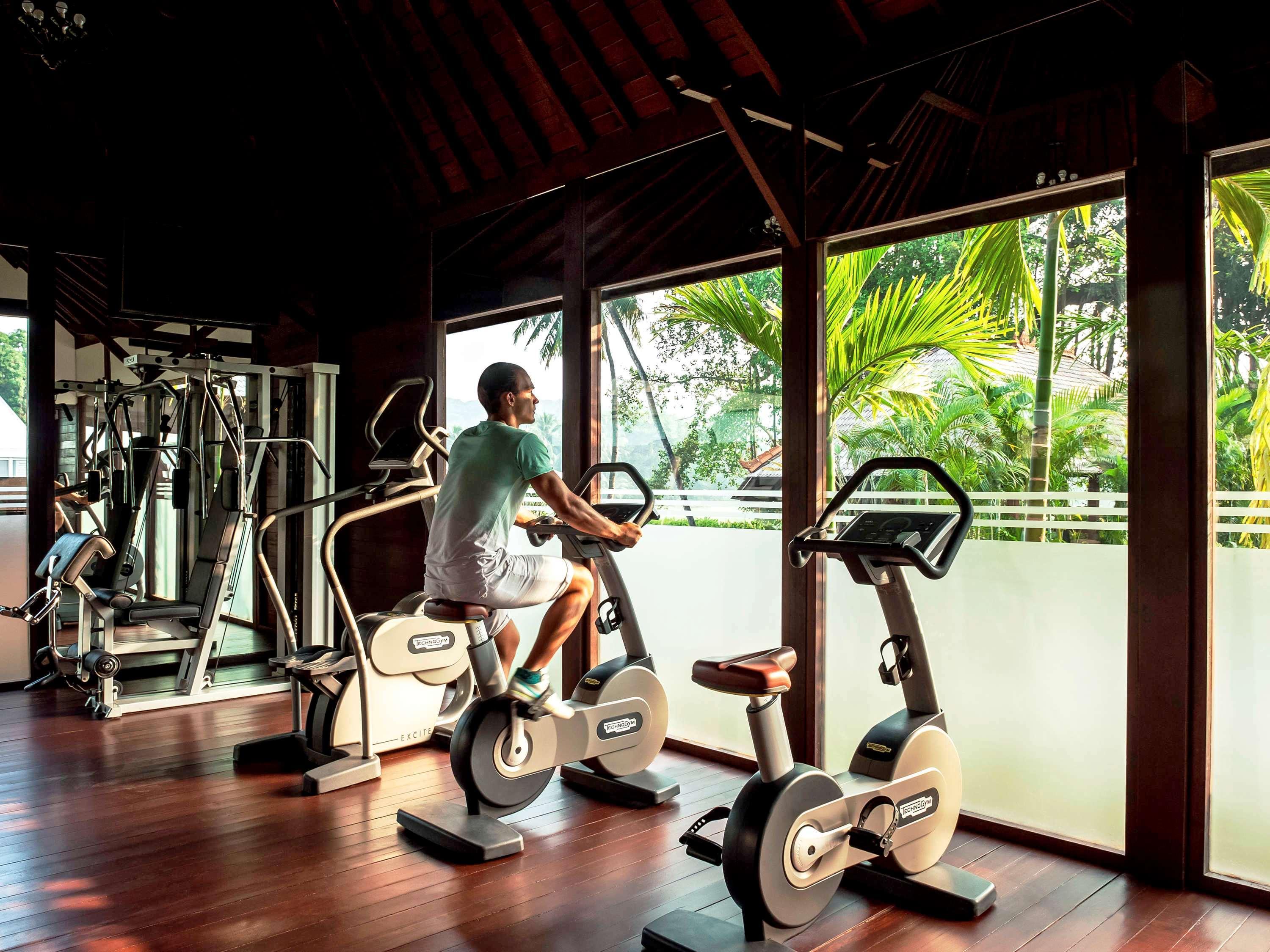 Novotel Goa Resort & Spa Candolim Exterior foto The gym at the resort